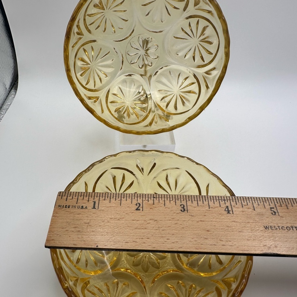 Vintage Anchor Hocking “Star & Cameo” pattern Amber Glass Bowl Set -3 - Picture 2 of 8